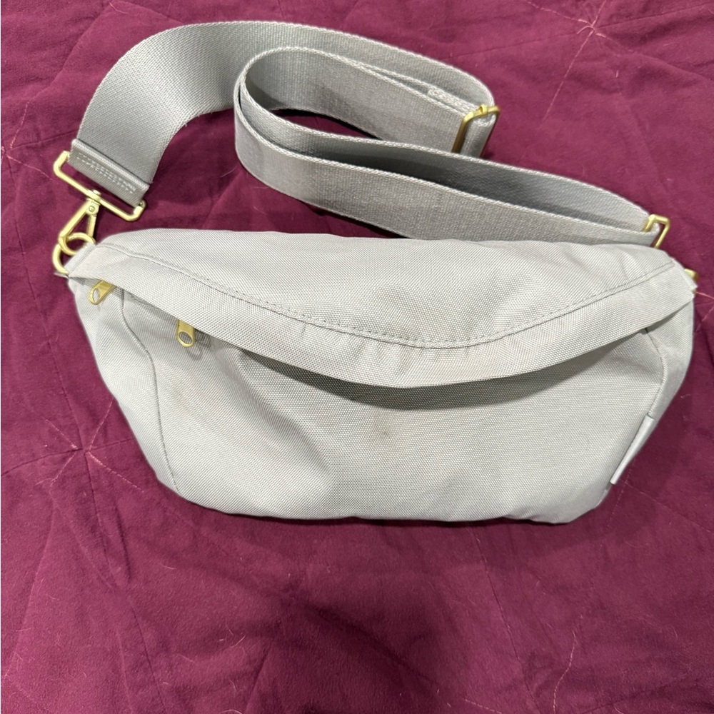 Canvelle Gray Women's Fanny Pack Bag